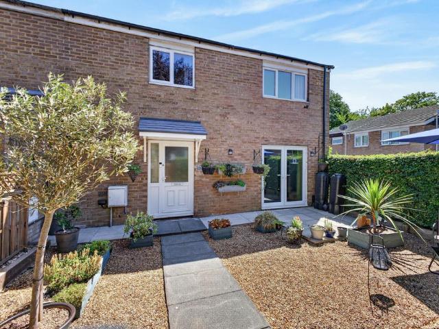 3 bedroom end of terrace house for sale