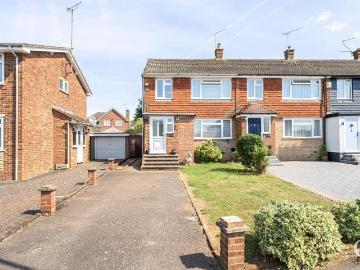3 bedroom end of terrace house for sale
