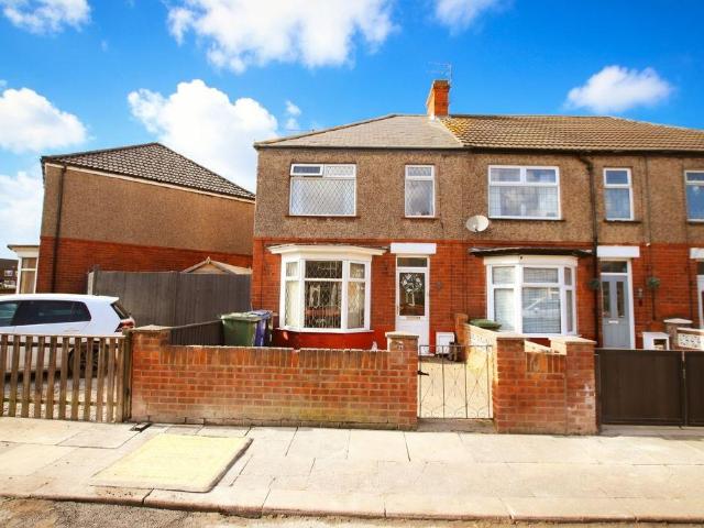 3 bedroom end of terrace house for sale