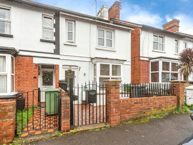3 bedroom end of terrace house for sale