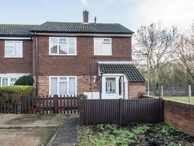 3 bedroom end of terrace house for sale
