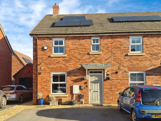 3 bedroom end of terrace house for sale