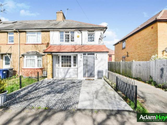 3 bedroom end of terrace house for sale