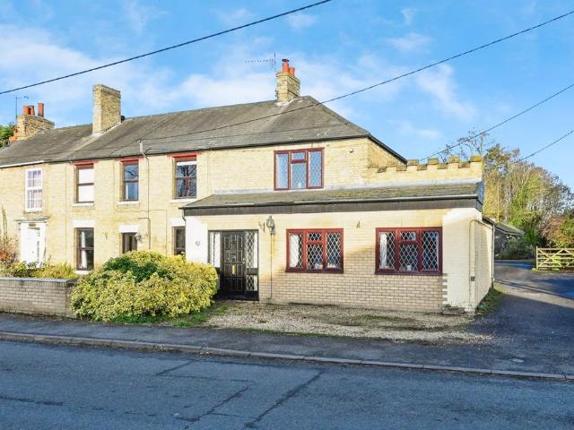 3 bedroom end of terrace house for sale