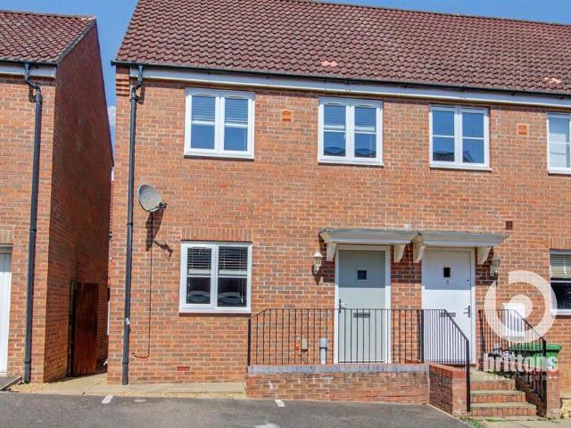 3 bedroom end of terrace house for sale