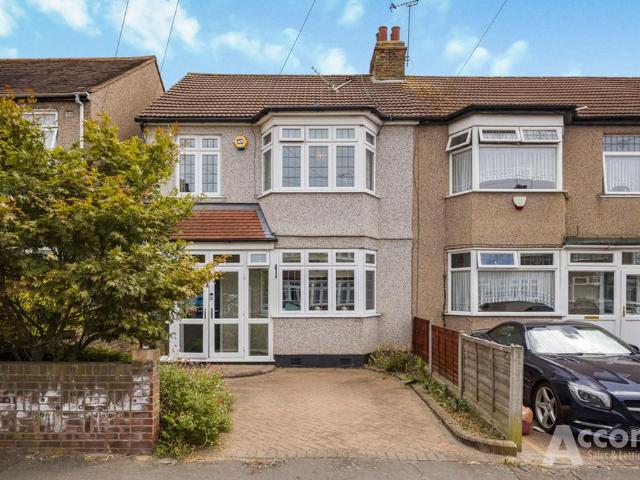3 bedroom end of terrace house for sale