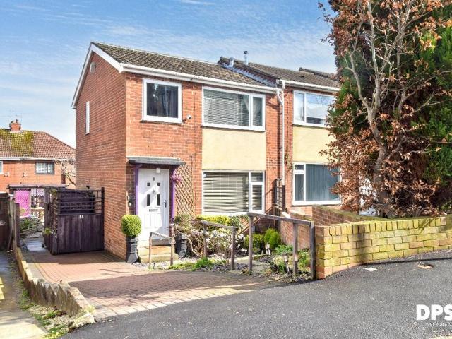 3 bedroom end of terrace house for sale
