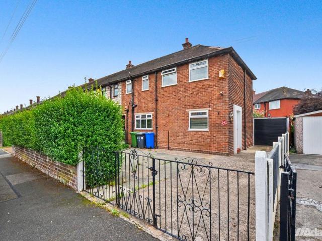 3 bedroom end of terrace house for sale
