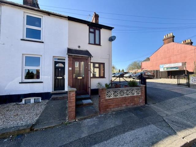 3 bedroom end of terrace house for sale