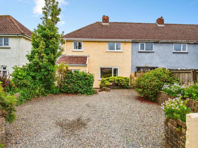 3 bedroom end of terrace house for sale