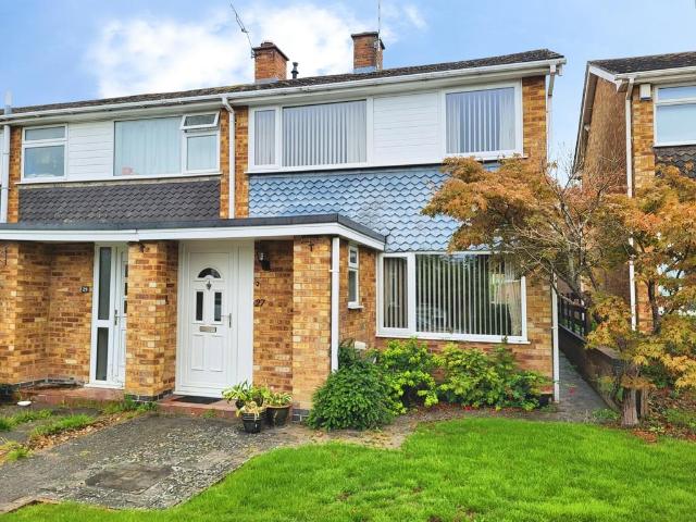 3 bedroom end of terrace house for sale