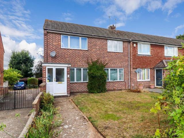 3 bedroom end of terrace house for sale