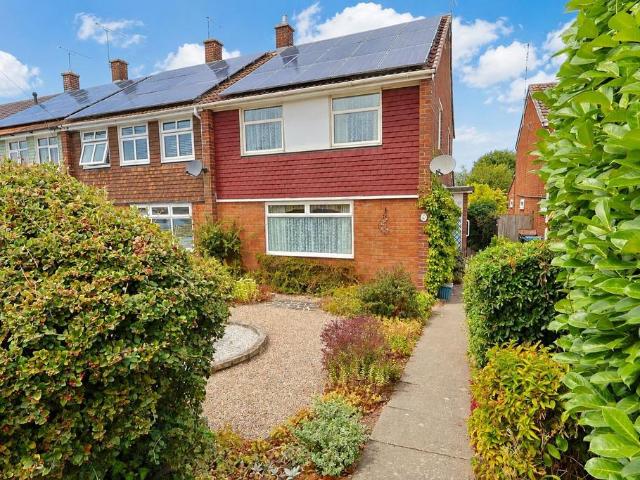 3 bedroom end of terrace house for sale