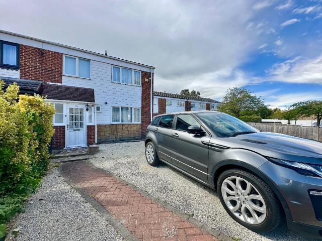 3 bedroom end of terrace house for sale