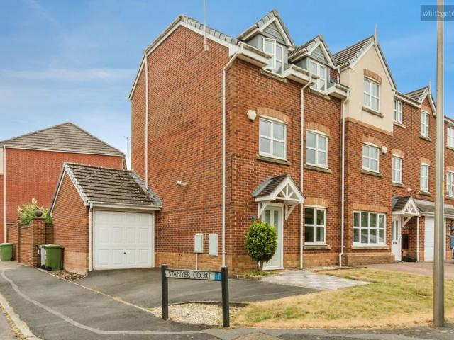 3 bedroom end of terrace house for sale