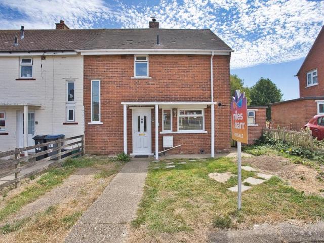 3 bedroom end of terrace house for sale