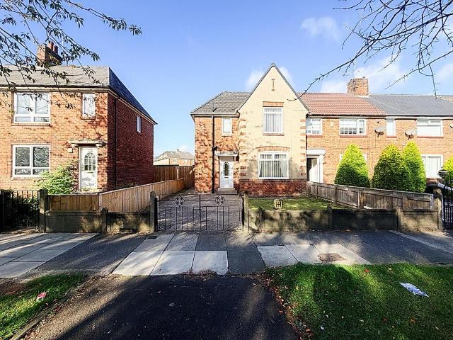 3 bedroom end of terrace house for sale