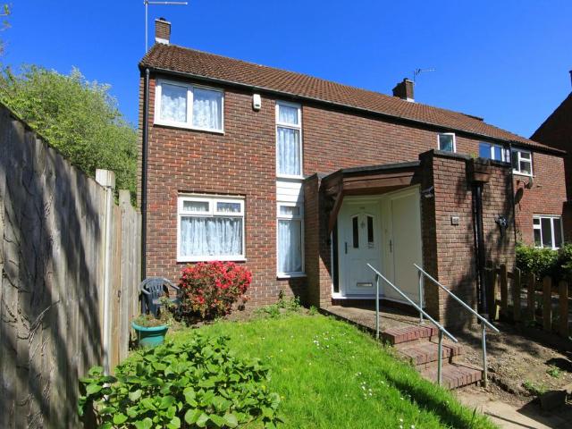 3 bedroom end of terrace house for sale
