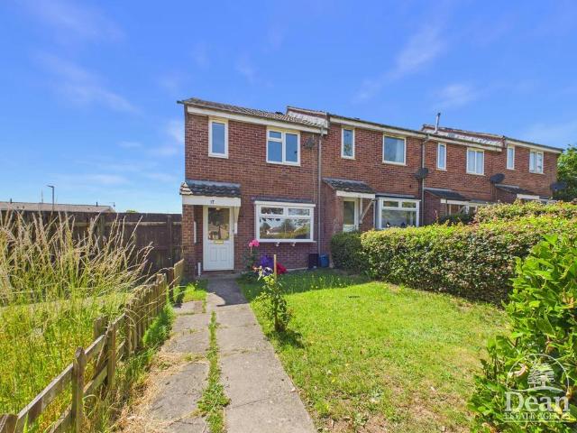 3 bedroom end of terrace house for sale