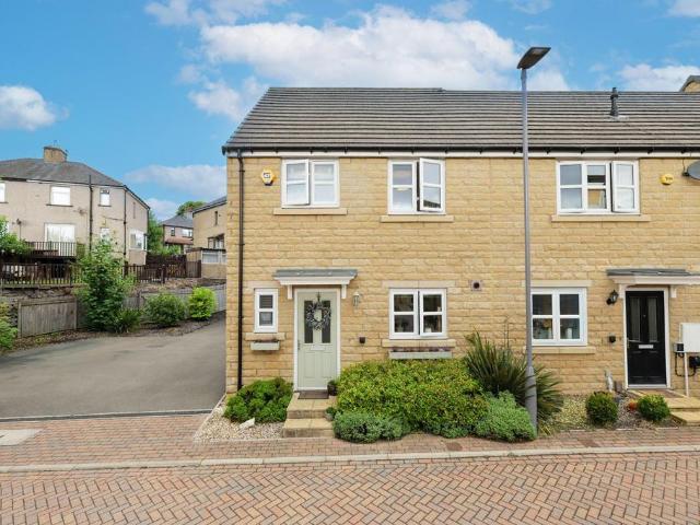 3 bedroom end of terrace house for sale
