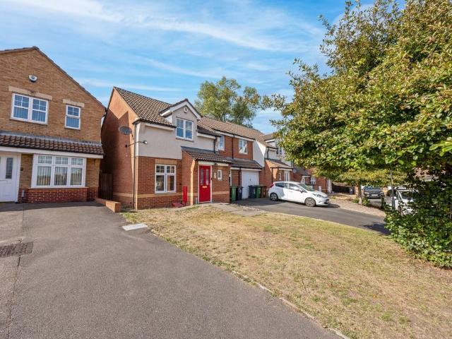 3 bedroom end of terrace house for sale