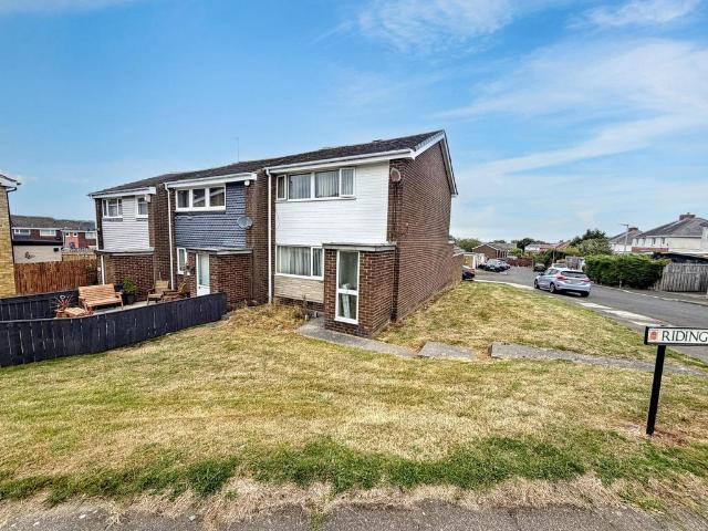 3 bedroom end of terrace house for sale