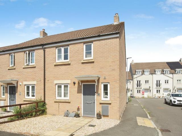 3 bedroom end of terrace house for sale