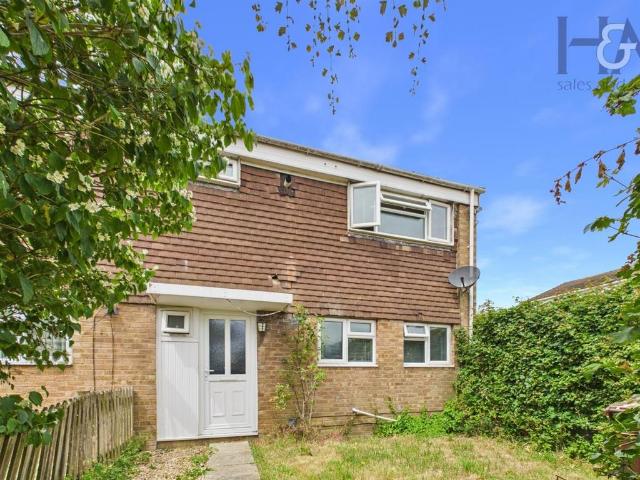 3 bedroom end of terrace house for sale