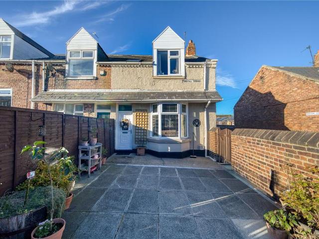 3 bedroom end of terrace house for sale