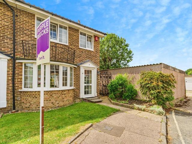 3 bedroom end of terrace house for sale