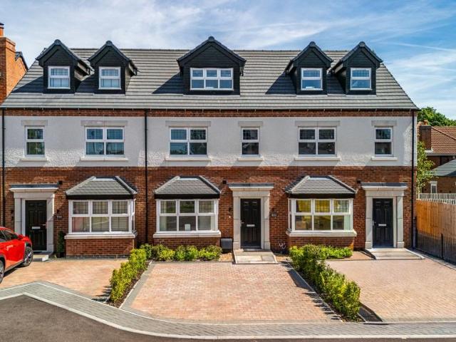 3 bedroom end of terrace house for sale