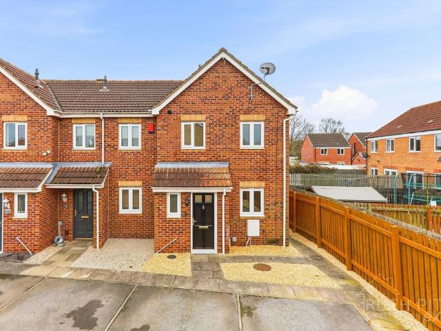 3 bedroom end of terrace house for sale