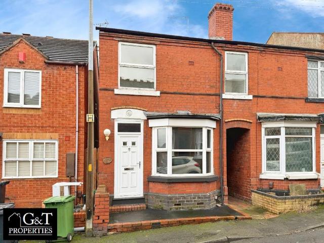 3 bedroom end of terrace house for sale