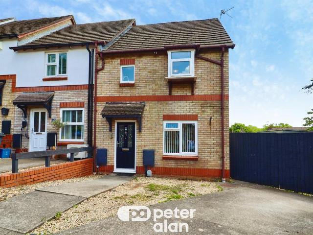 3 bedroom end of terrace house for sale