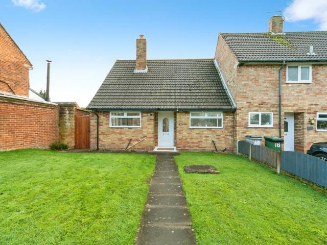 3 bedroom end of terrace house for sale