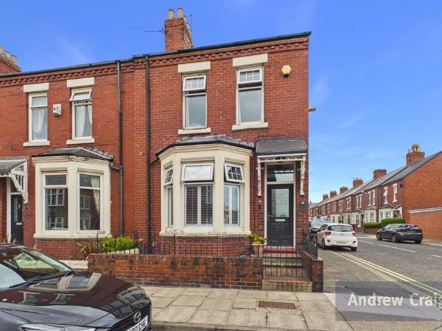 3 bedroom end of terrace house for sale