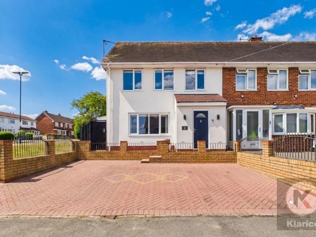 3 bedroom end of terrace house for sale