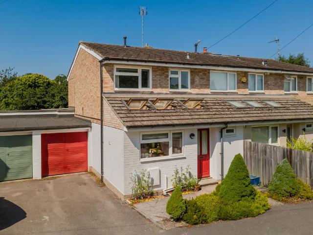 3 bedroom end of terrace house for sale