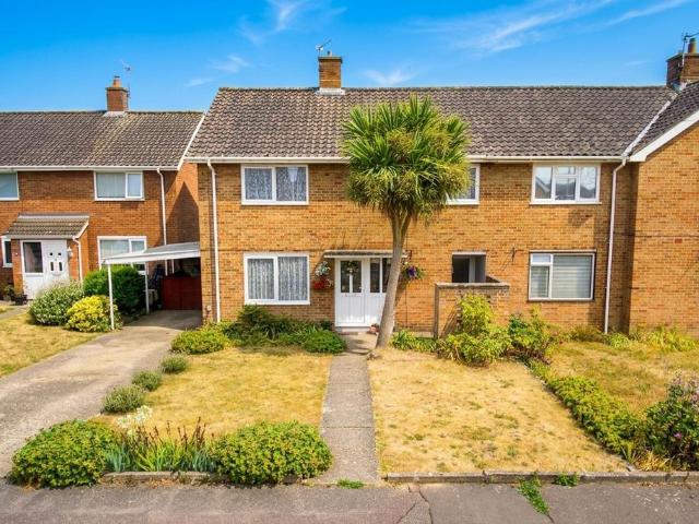 3 bedroom end of terrace house for sale