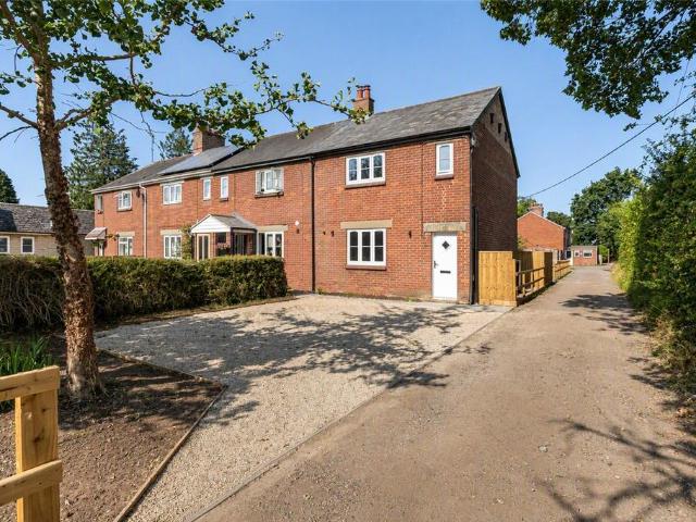 3 bedroom end of terrace house for sale