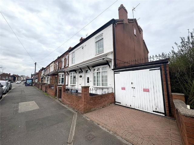 3 bedroom end of terrace house for sale