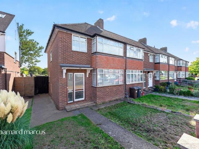 3 bedroom end of terrace house for sale