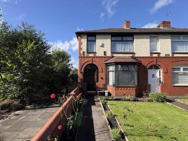 3 bedroom end of terrace house for sale