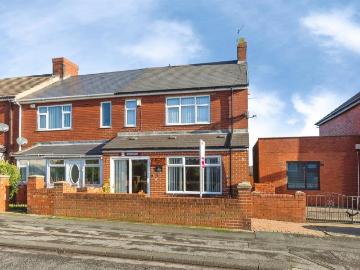 North East, North England - Equipped kitchen