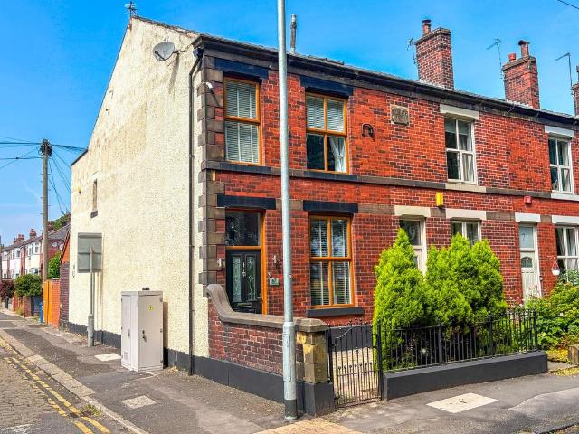 3 bedroom end of terrace house for sale
