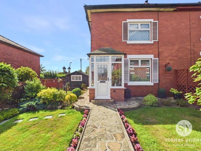 3 bedroom end of terrace house for sale