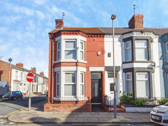 3 bedroom end of terrace house for sale