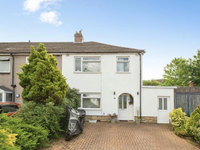 3 bedroom end of terrace house for sale
