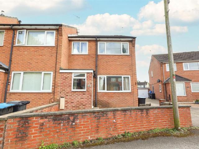 3 bedroom end of terrace house for sale