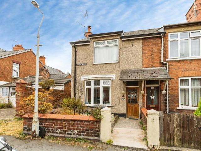 3 bedroom end of terrace house for sale